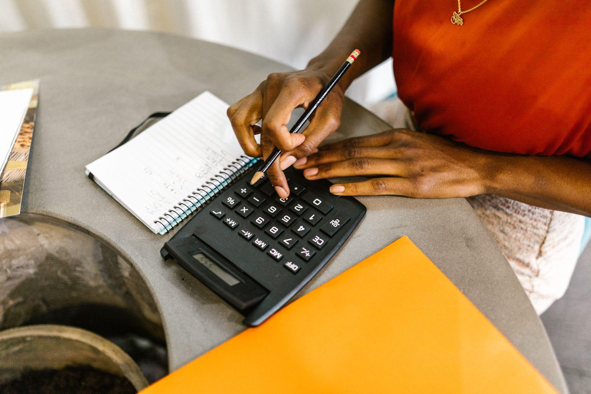 Illustration of How Retirement Calculators Estimate What You Will Need to Save