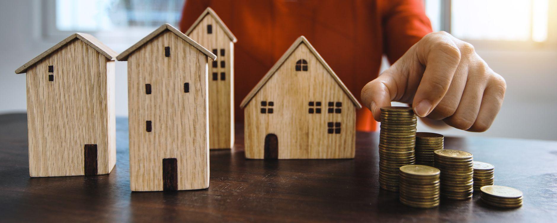 Illustration of The Financial Difference Between Renting and Owning Long Term